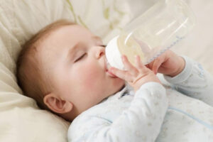 Top 5 loại sữa cho trẻ sơ sinh tốt nhất hiện nay