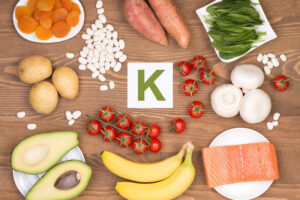 Vitamin K – Hỗ Trợ Đông Máu và Phát Triển Xương